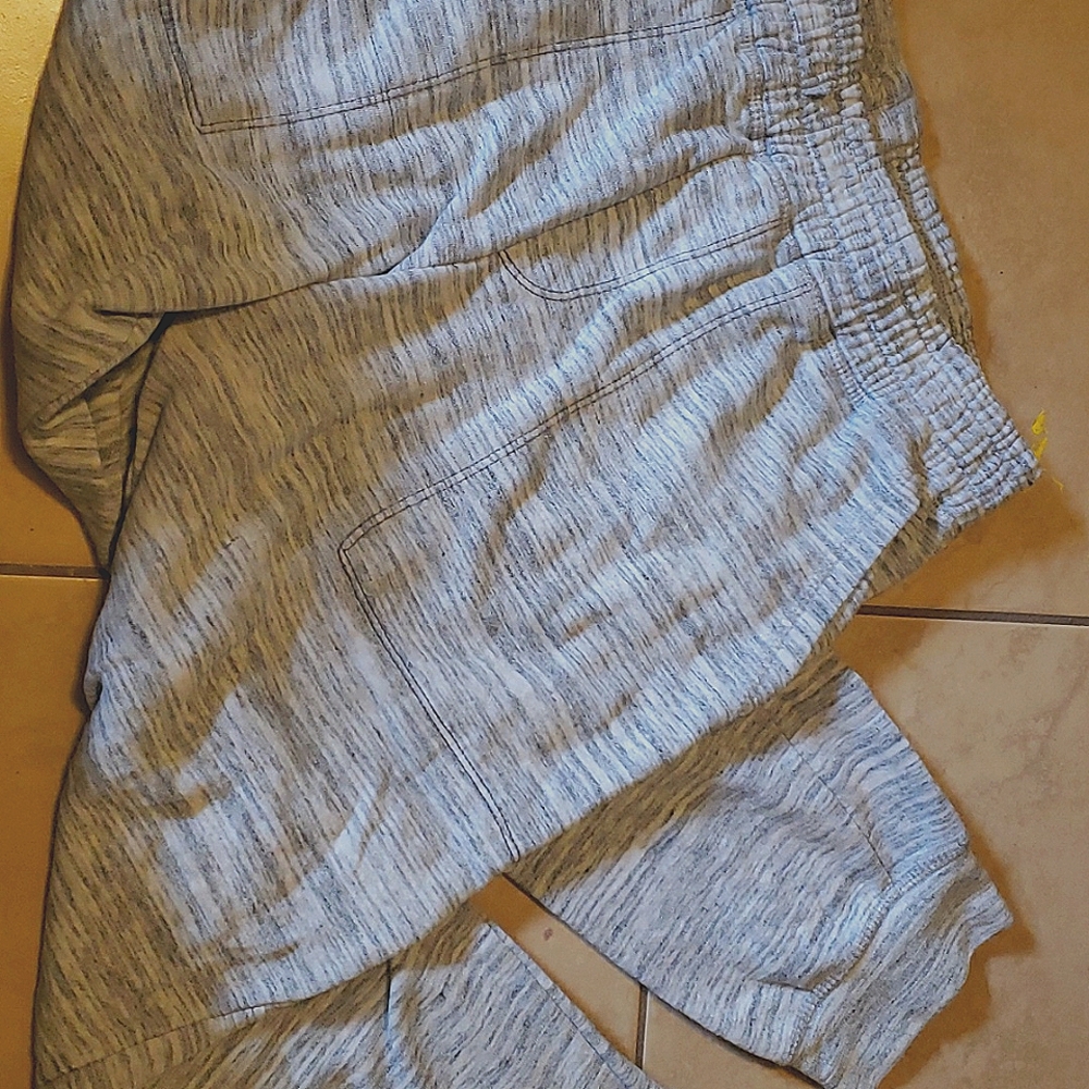 sweat pants